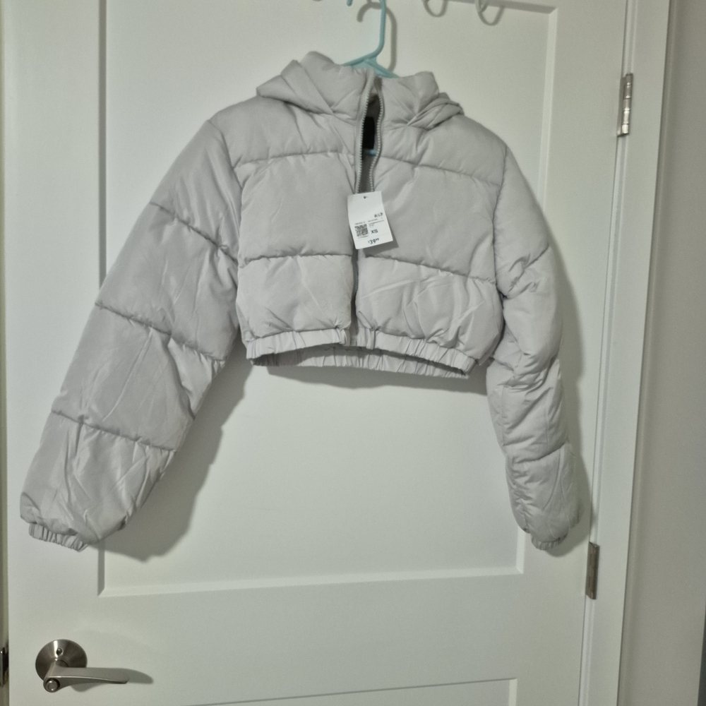 Forever 21 Gray Hooded Puffer Jacket